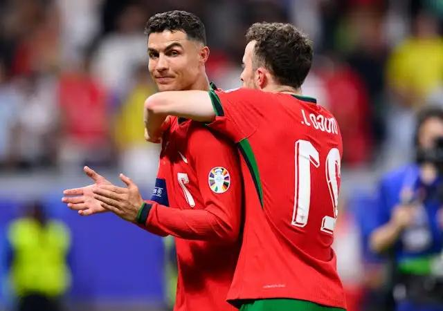 英格兰与葡萄牙交锋,备战欧洲杯半决赛 英格兰与葡萄牙交锋,备战欧洲杯半决赛