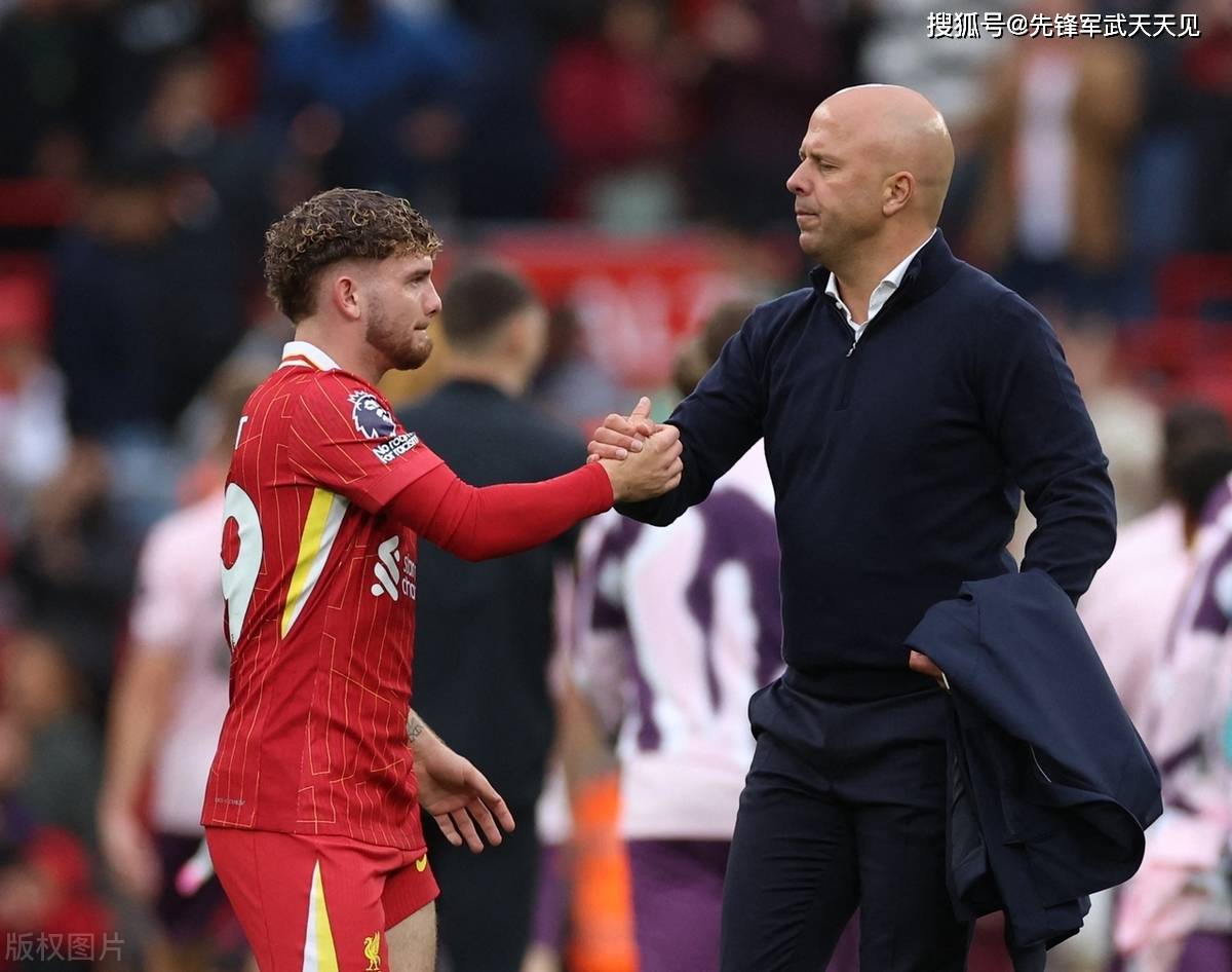 斯特林上演帽子戏法,曼城大胜南安普顿 斯特林上演帽子戏法,曼城大胜南安普顿