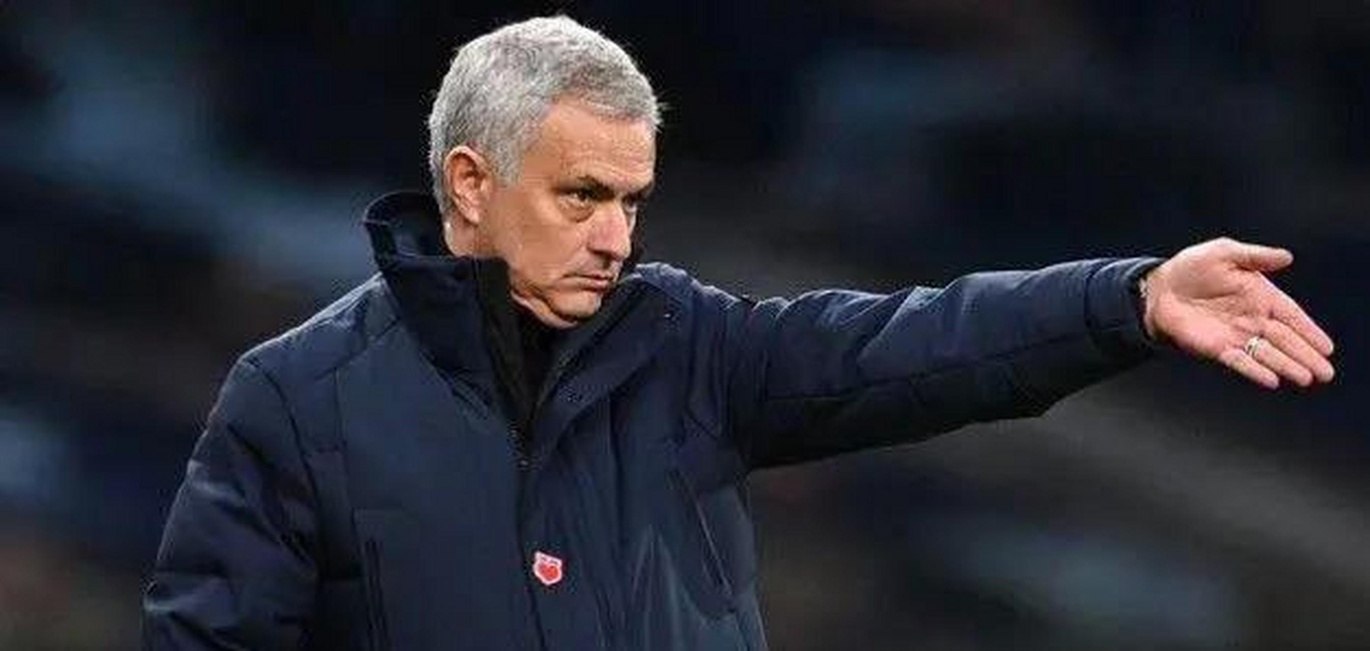 陷入困境,球队状态有所下滑 陷入困境,球队状态有所下滑