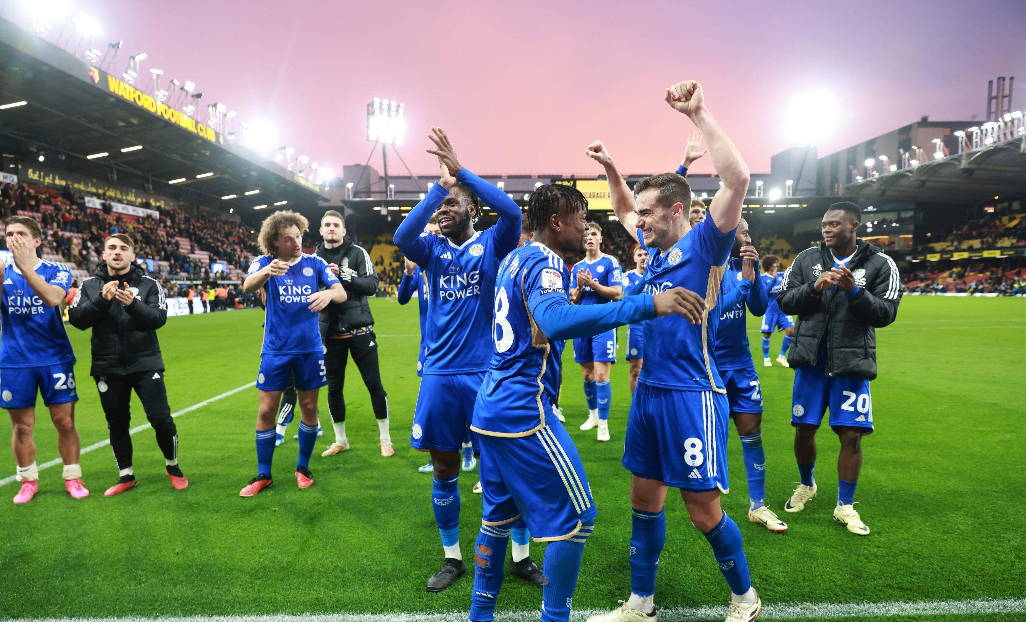 中场核心发挥稳定,球队成功压制对手 中场核心发挥稳定,球队成功压制对手