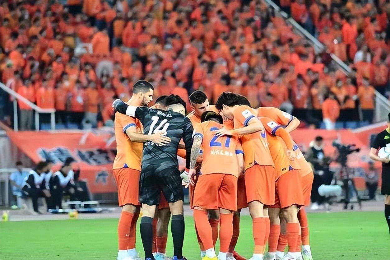 亚冠比赛热情高涨,球队实力对决 亚冠比赛热情高涨,球队实力对决