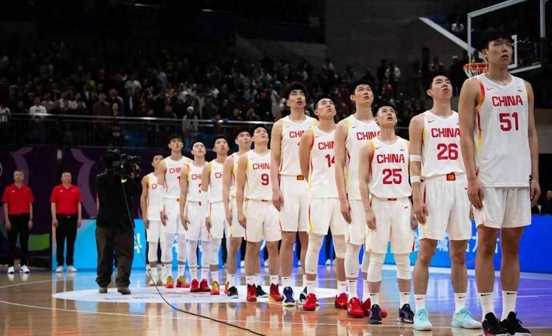 激烈对决!球员们为胜利拼尽全力 激烈对决!球员们为胜利拼尽全力