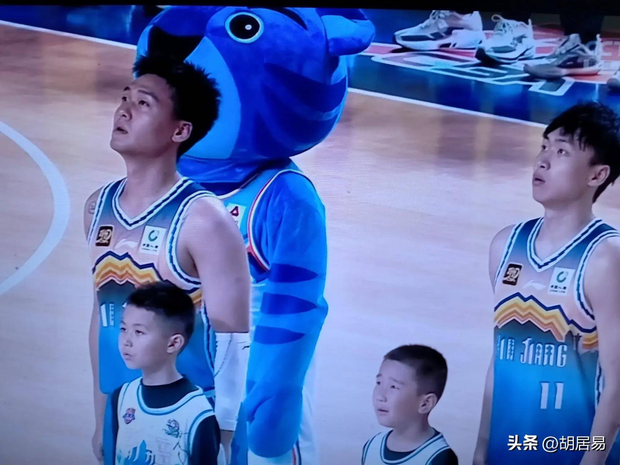 新疆男篮迎来五连胜,火力全开赢下河北队 新疆男篮迎来五连胜,火力全开赢下河北队