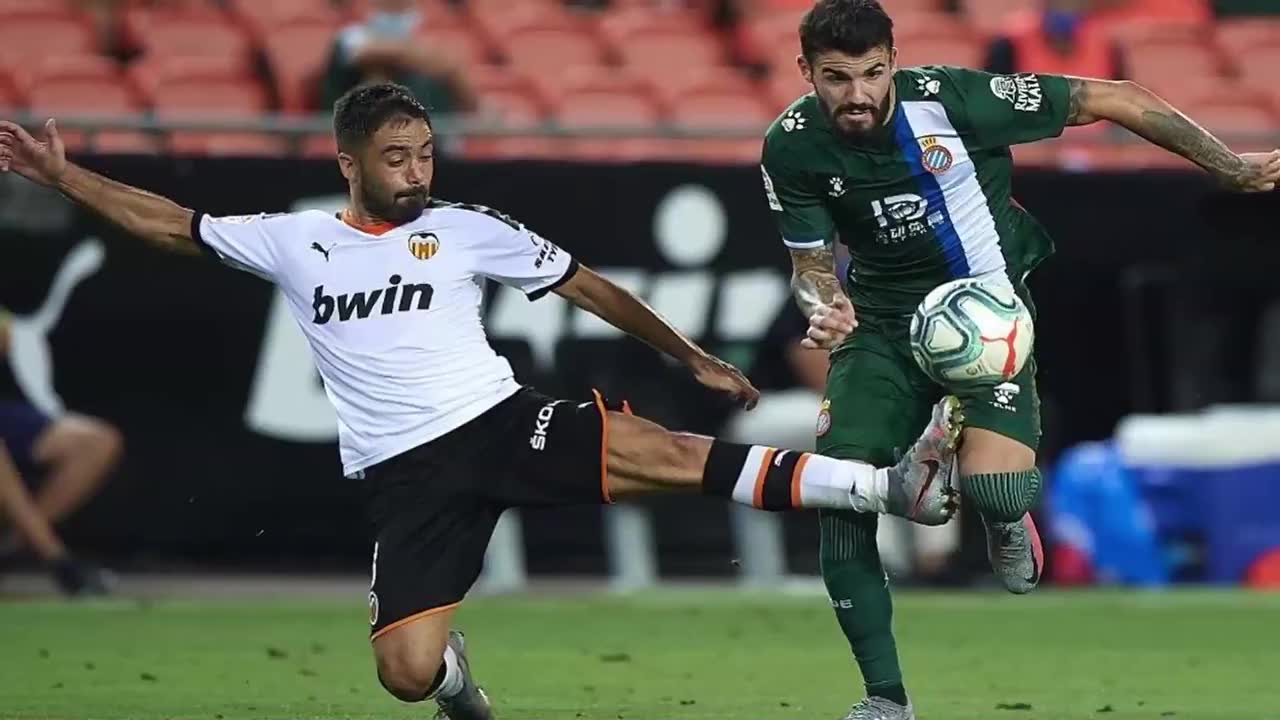 瓦伦西亚客场惜败,晋级形势严峻 瓦伦西亚客场惜败,晋级形势严峻