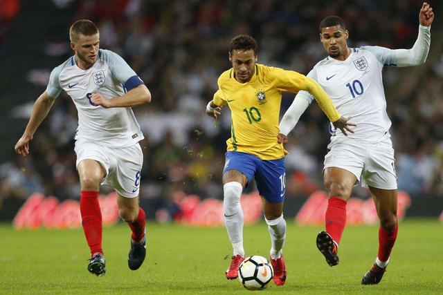 巴伦西亚力克他斯淡江,客场结束不败 巴伦西亚力克他斯淡江,客场结束不败