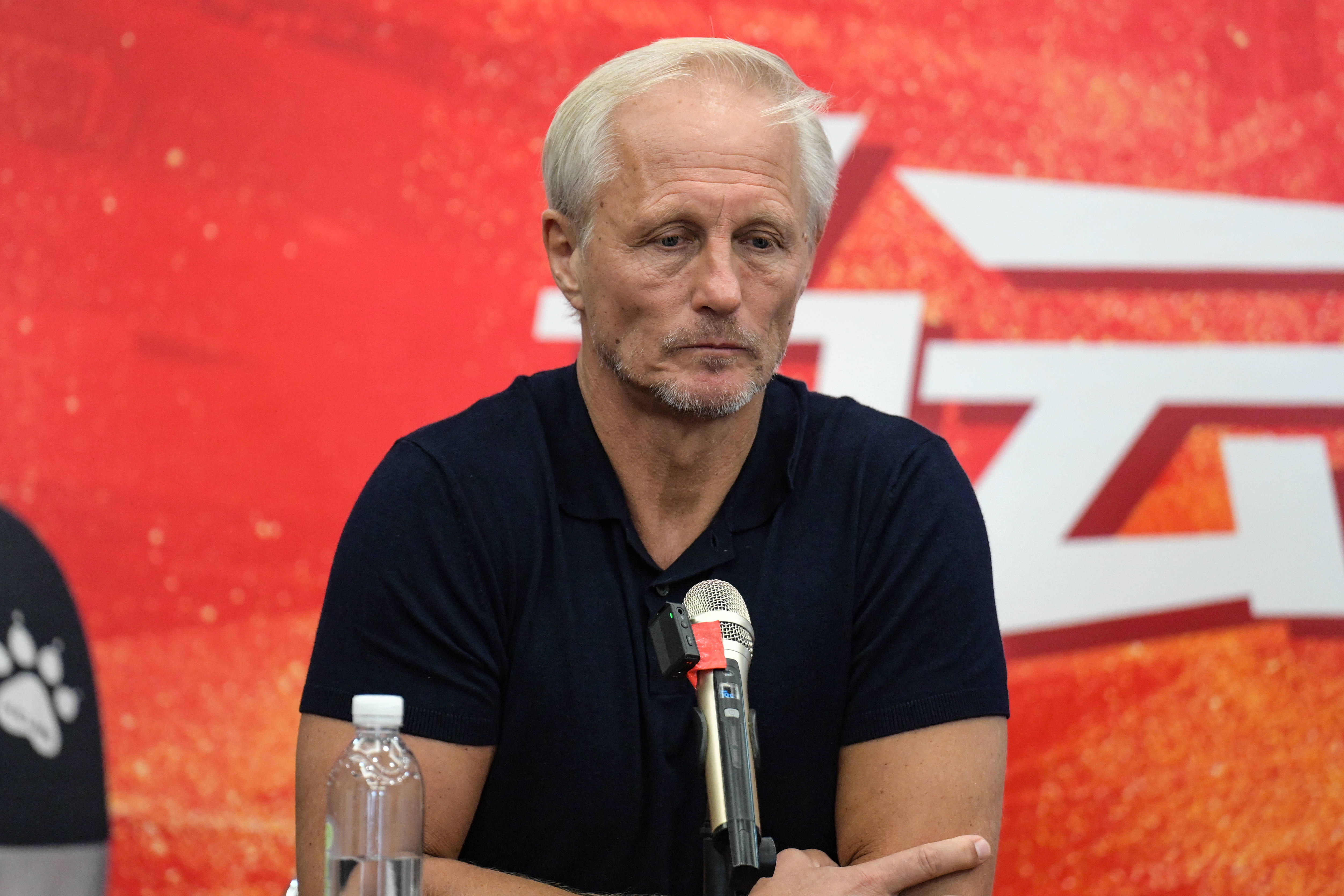 职业球员争夺冠军荣誉:亚洲球队在跨国比赛中表现优异 职业球员争夺冠军荣誉:亚洲球队在跨国比赛中表现优异