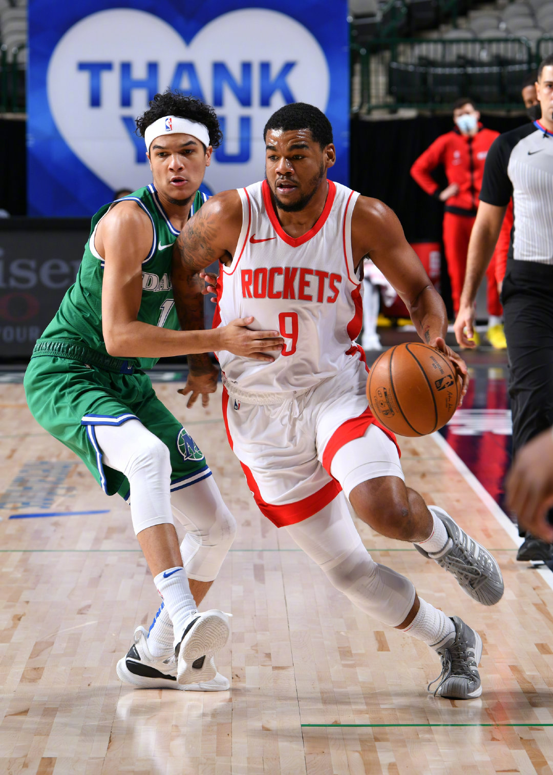 梅斯球员紧急训练备战,努力提升整体实力 梅斯球员紧急训练备战,努力提升整体实力