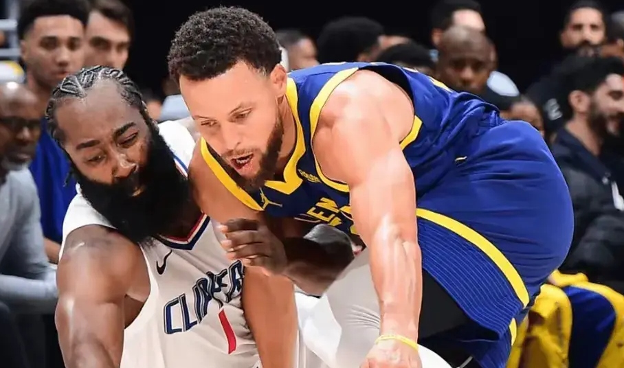 勇士夺得总冠军,快船森林狼交战意志坚定 勇士夺得总冠军,快船森林狼交战意志坚定