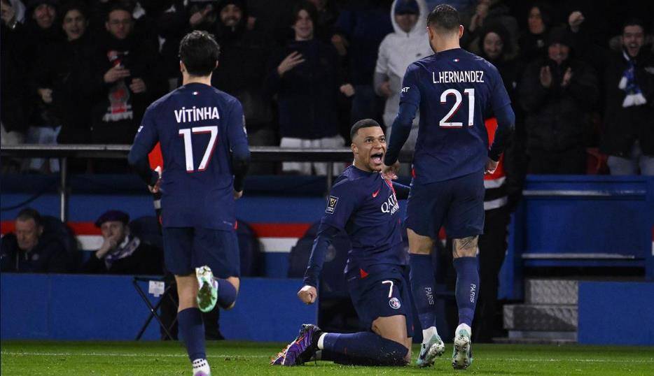 碰撞与激情的足球赛事风起云涌 碰撞与激情的足球赛事风起云涌