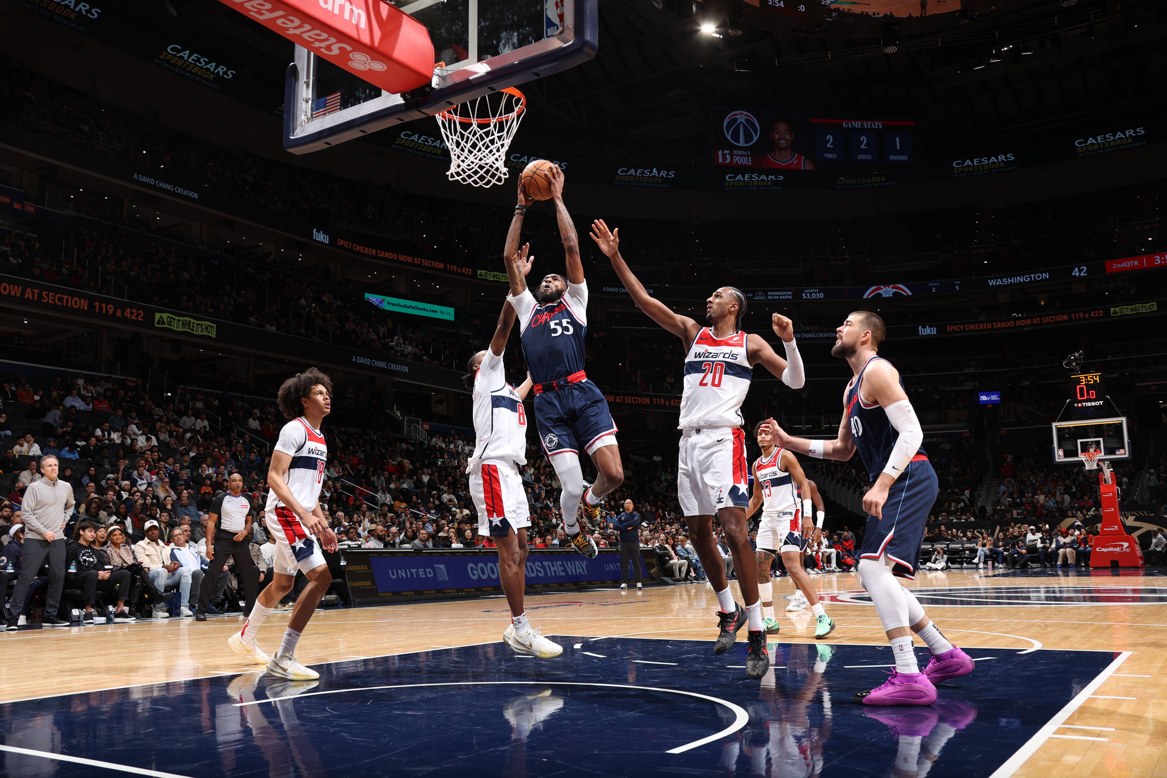 火箭轻取奇才结束连败 火箭轻取奇才结束连败