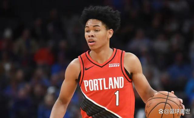 开拓者主帅赞誉球员拼劲,呼吁队员精神饱满 开拓者主帅赞誉球员拼劲,呼吁队员精神饱满