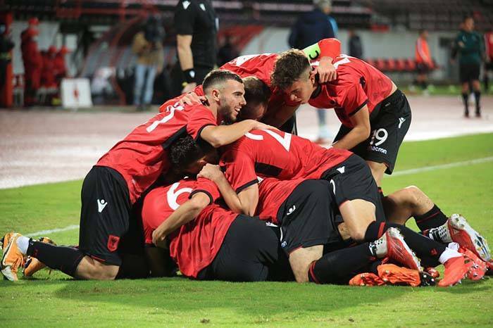 捷克国家队不敌乌克兰,遗憾出局欧洲杯 捷克国家队不敌乌克兰,遗憾出局欧洲杯